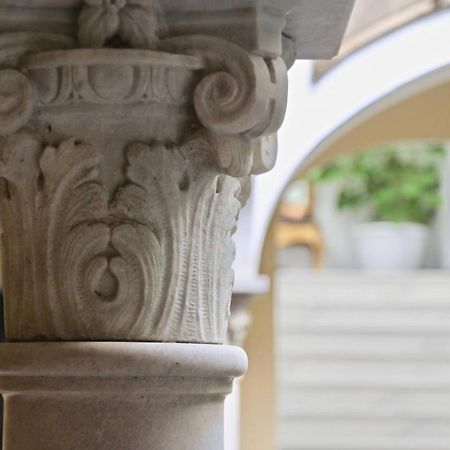 El Palacete Del Puerto Эль-Пуэрто-де-Санта-Мария Экстерьер фото